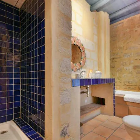 Les Suites De Charme Du Portalet Uzes Exterior photo