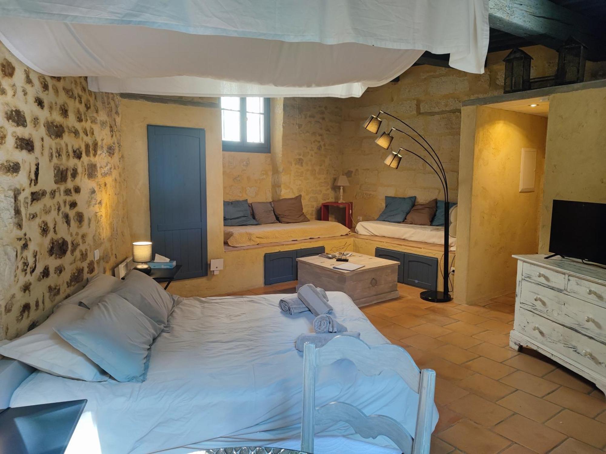 Les De Charme Du Portalet Uzes